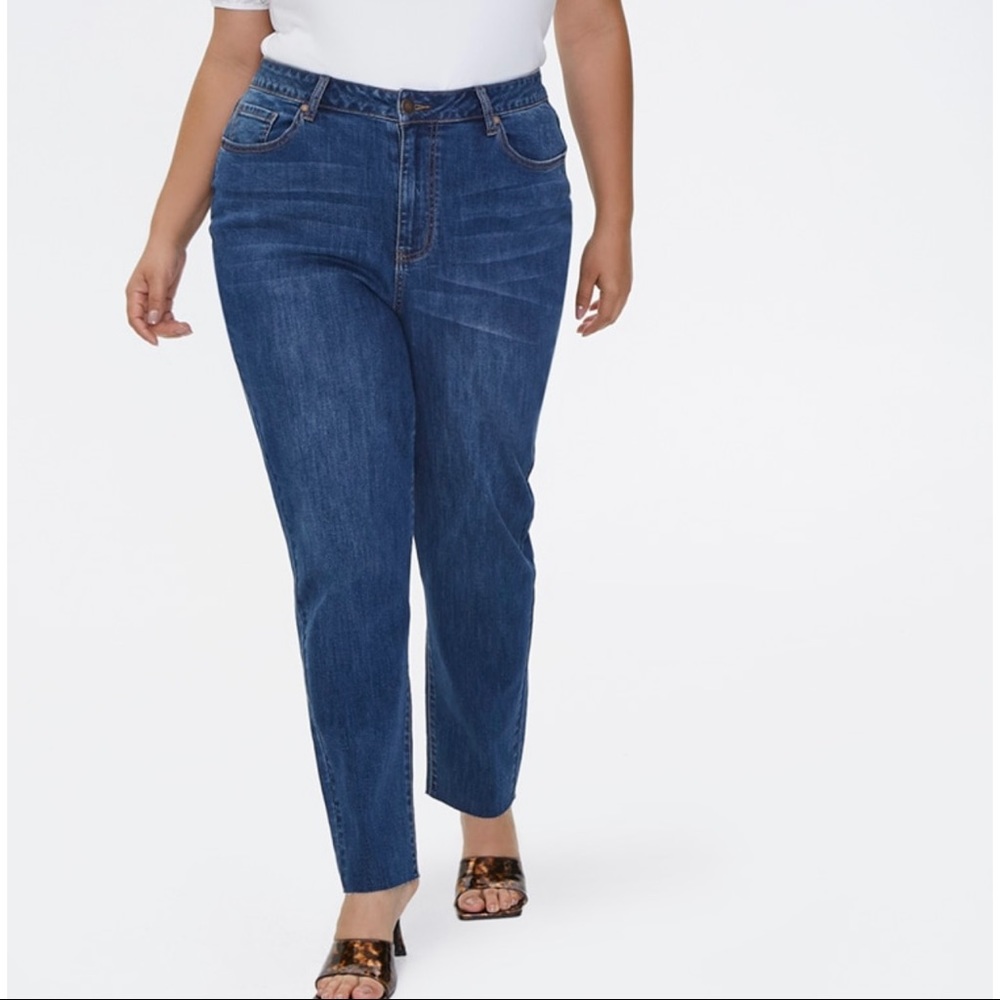 Plus Black High Rise Mom Jeans